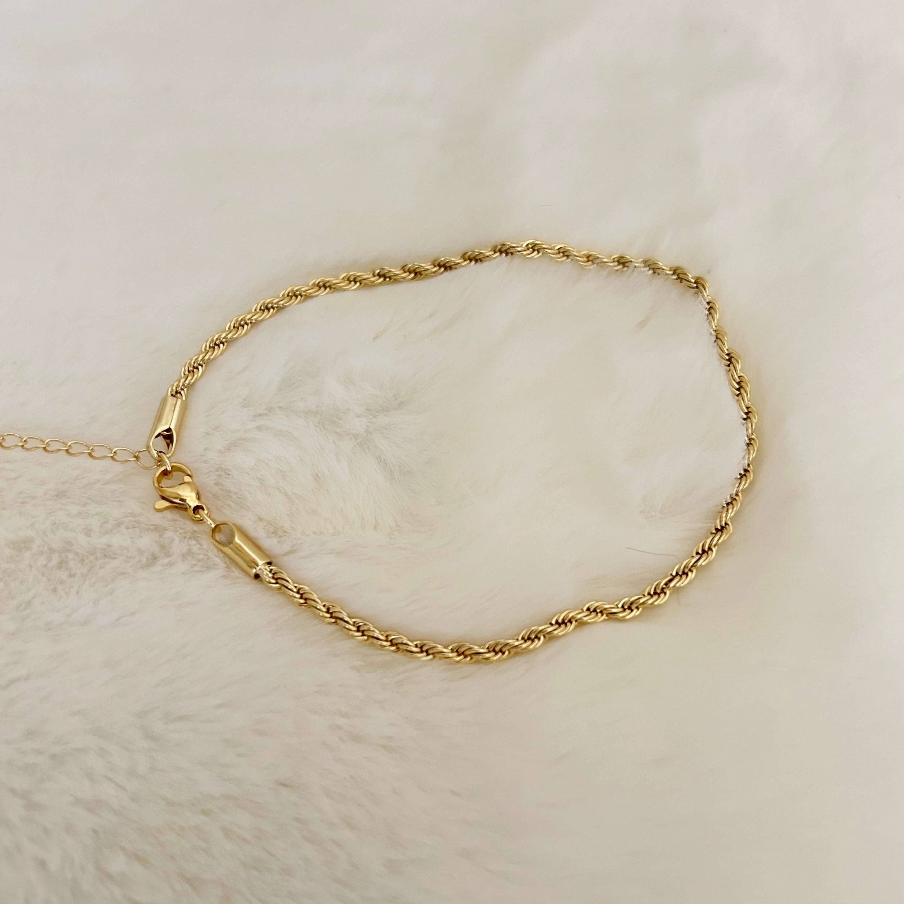 Twist Gold Chain Ankle Bracelet